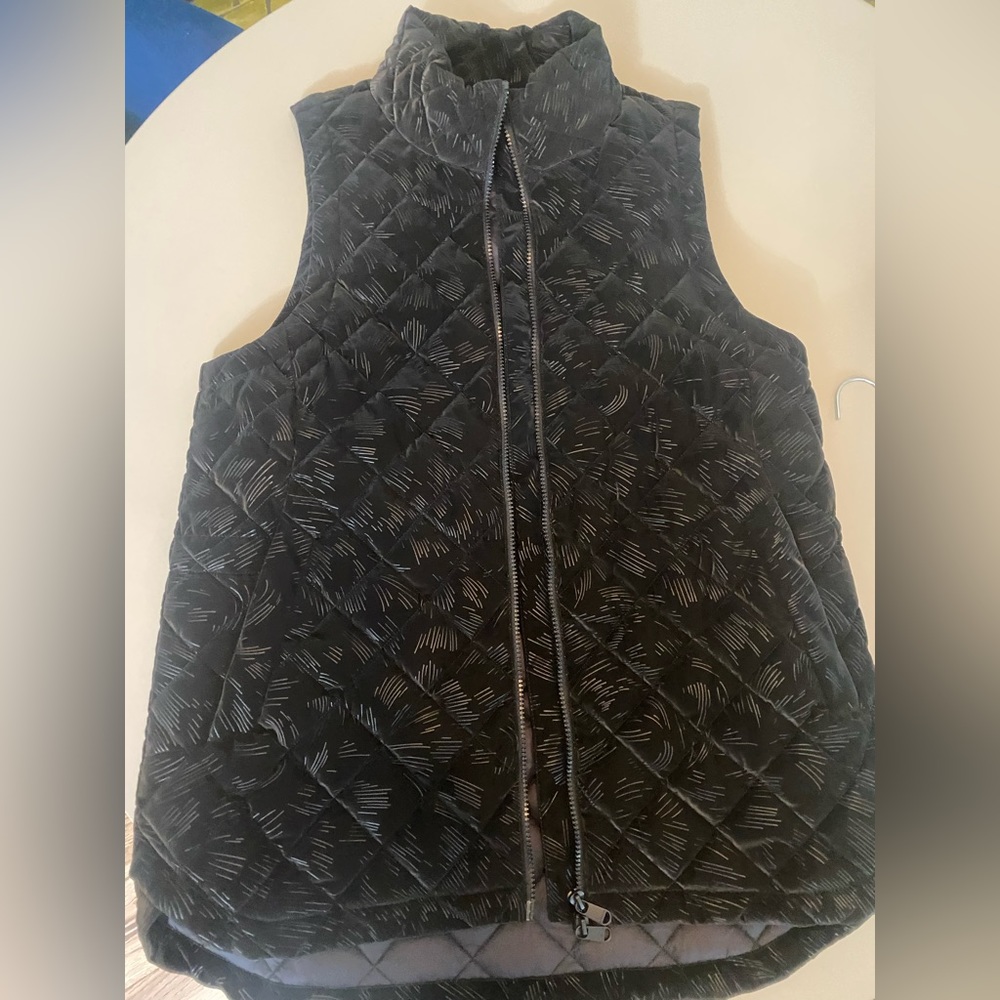 Athleta black velvet vest size Large